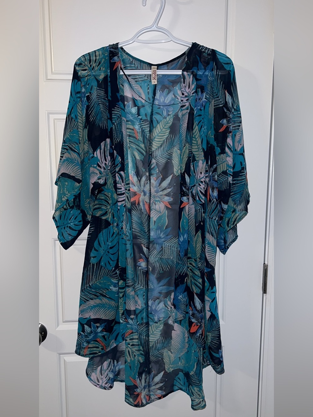 Mudd Teal Navy Tropical Leaf Kimono